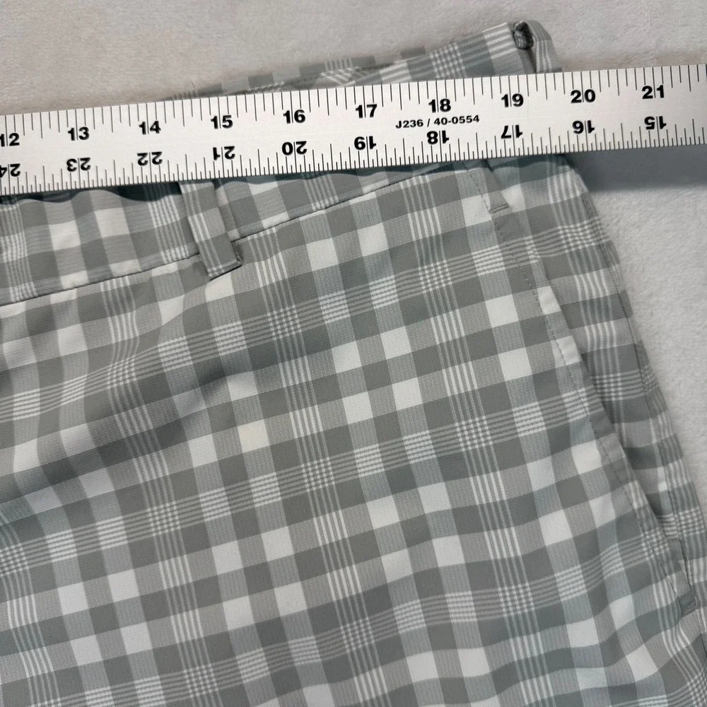 Nike Golf Dri-FIT Shorts Gray‎ Plaid Lightweight Size 40 READ